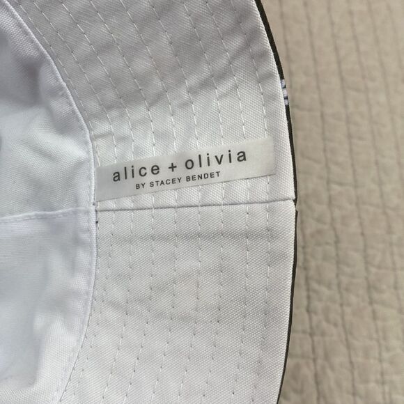 Alice + Olivia Daisy Reversible Bucket Hat - Picture 9 of 9